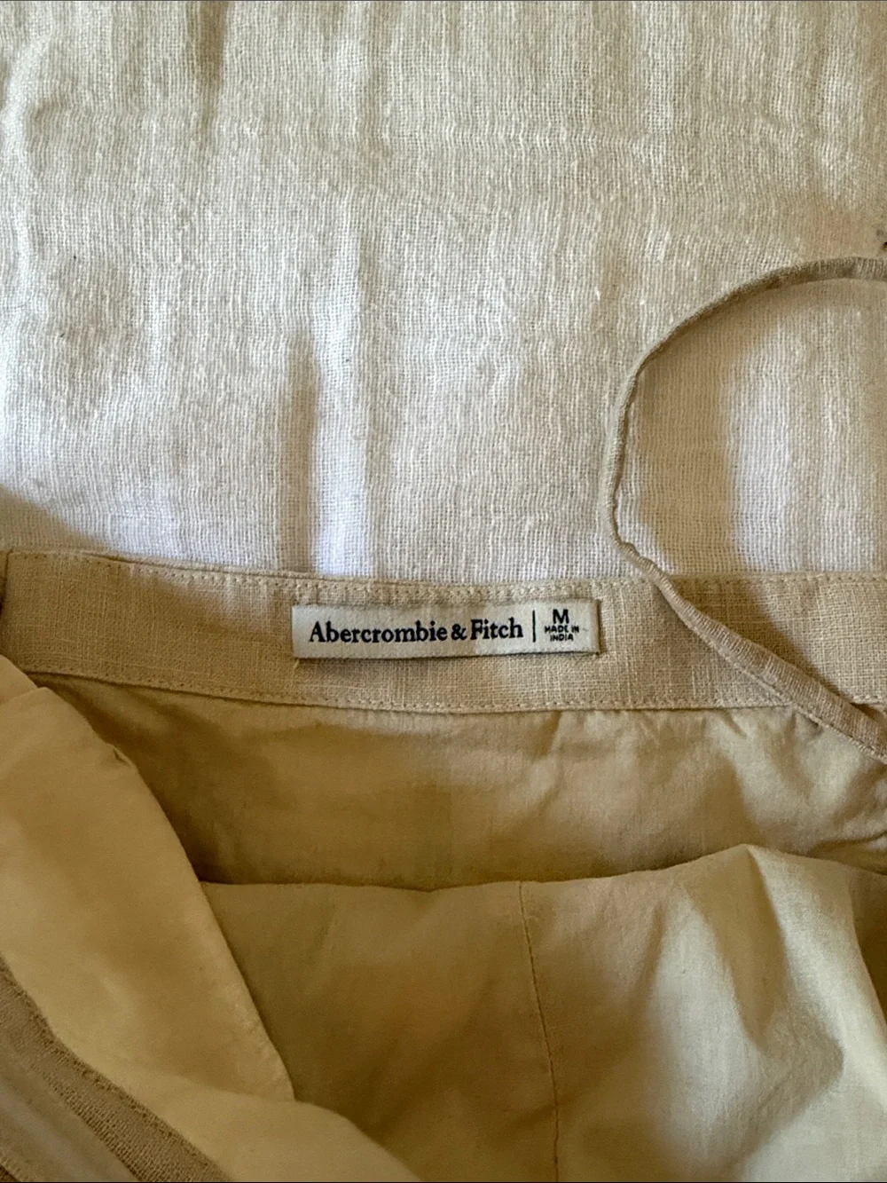 Abercrombie & Fitch Linen Dress with shorts - Picture 2 of 6